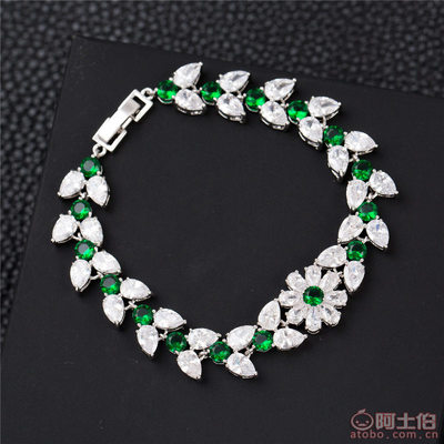 义乌市傅宝仙饰品厂 宝莉雅花卉锆石手链，闪耀的时尚匠心
